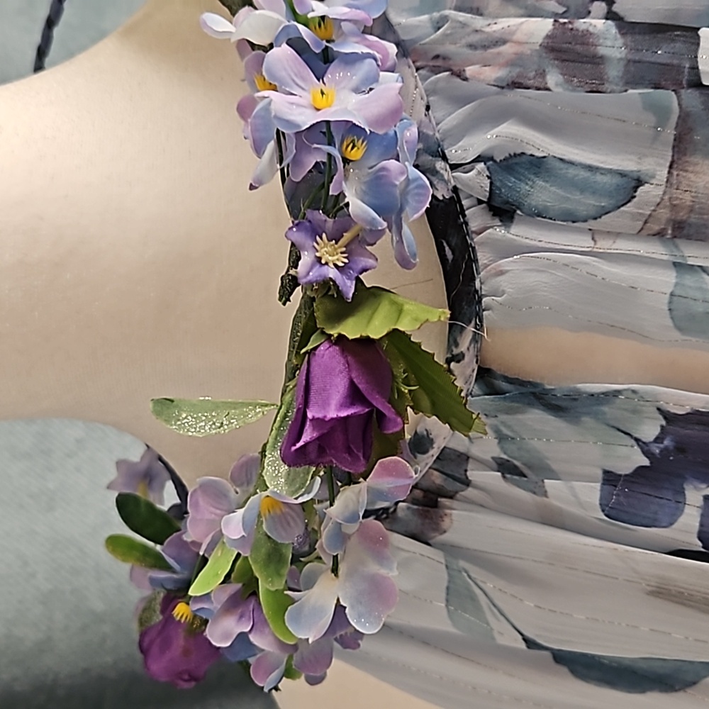 ๐ Hand Crafted Purple & Blue Silk Flower Crown - Picture 4 of 10